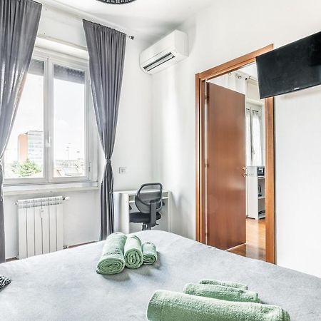 'Tribal House' Sansiro-Rhofiera-Duomo Apartment Milano Ngoại thất bức ảnh