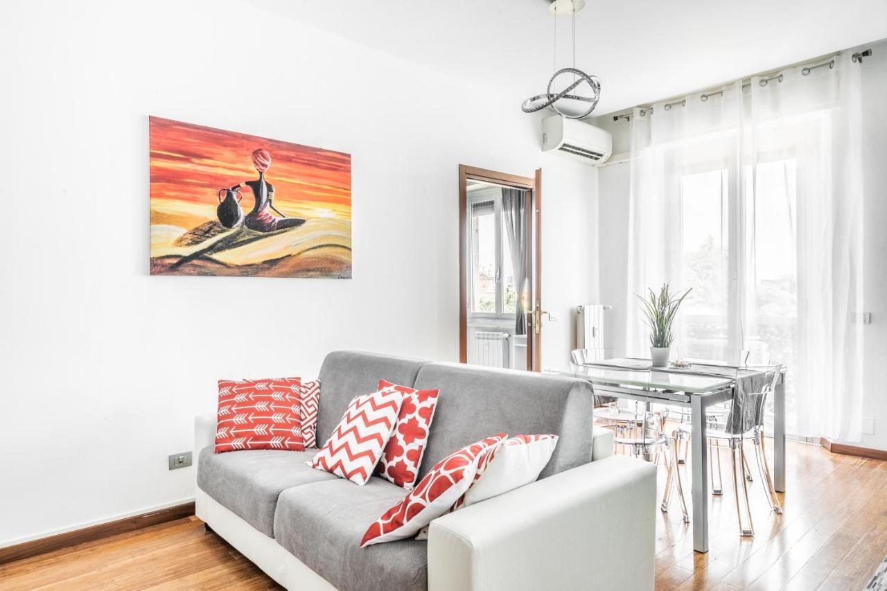 'Tribal House' Sansiro-Rhofiera-Duomo Apartment Milano Ngoại thất bức ảnh